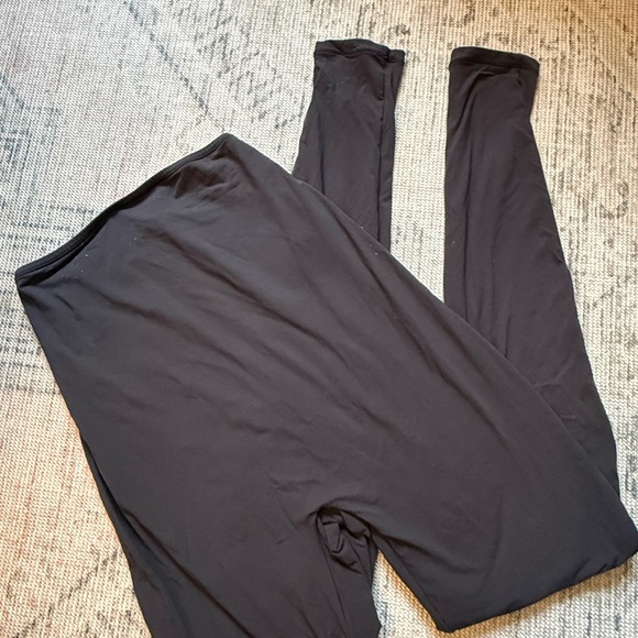 SKIMS Classic maternity Black Leggings - Picture 1 of 2
